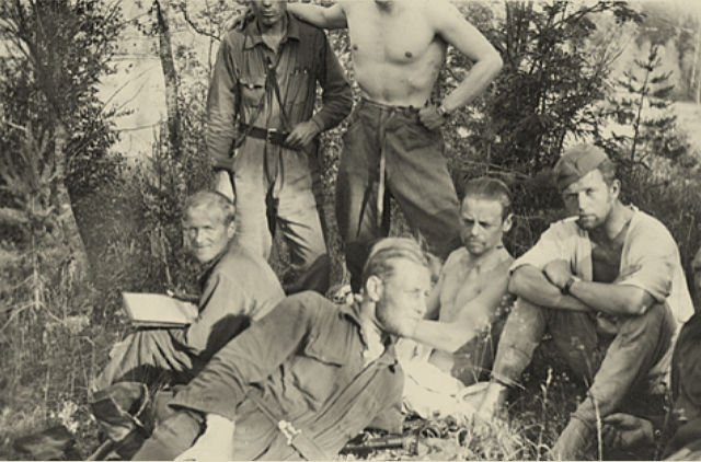 July 13, 1941. Tolvanen group is waiting for delivery of food by plane